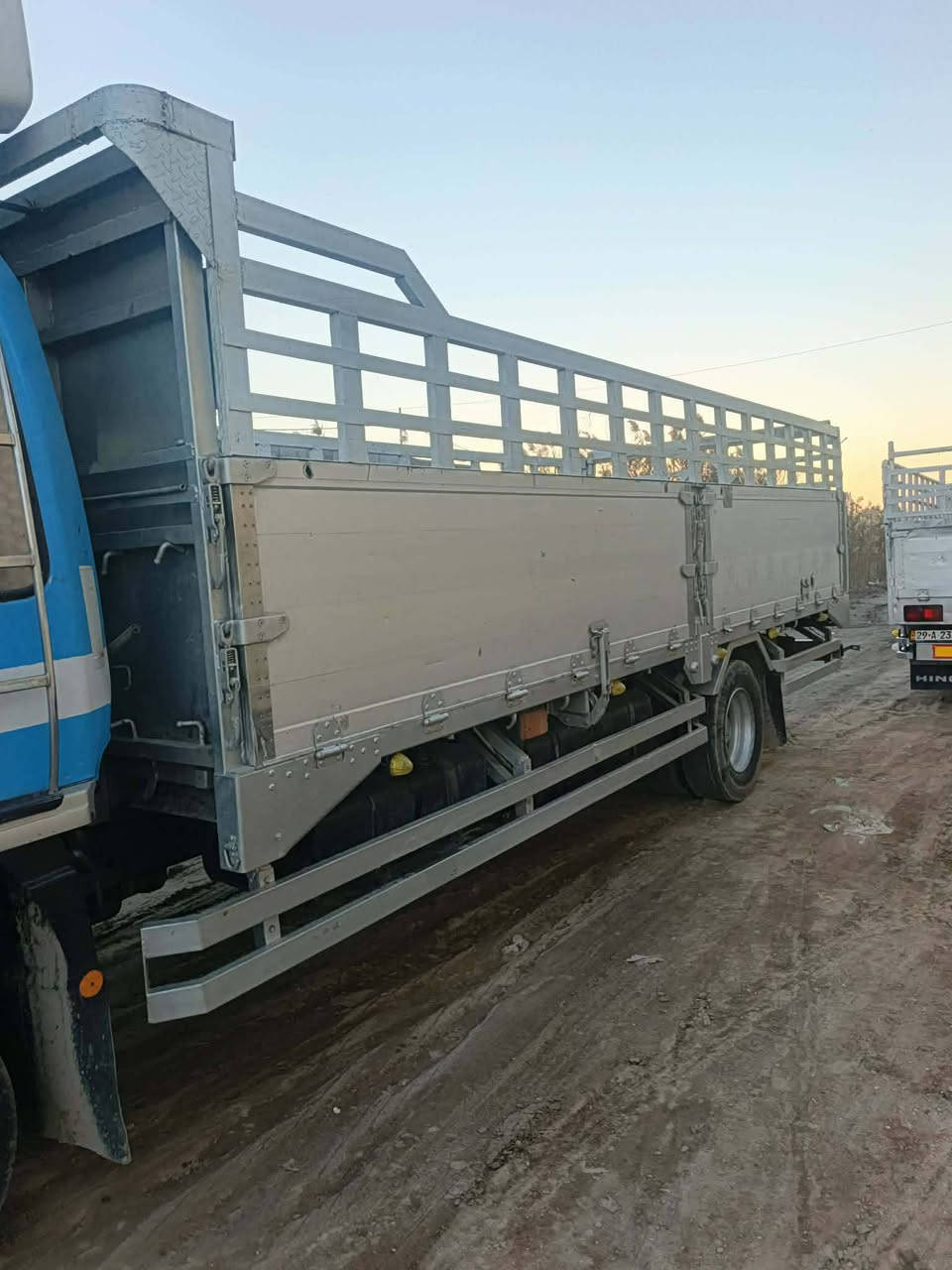 بدي البيع سته وربع بدي براد أصل قطعتين ٨٠
العرض ٢٣٠( السعر ٢٥).....0780558566,,,,, ***********
