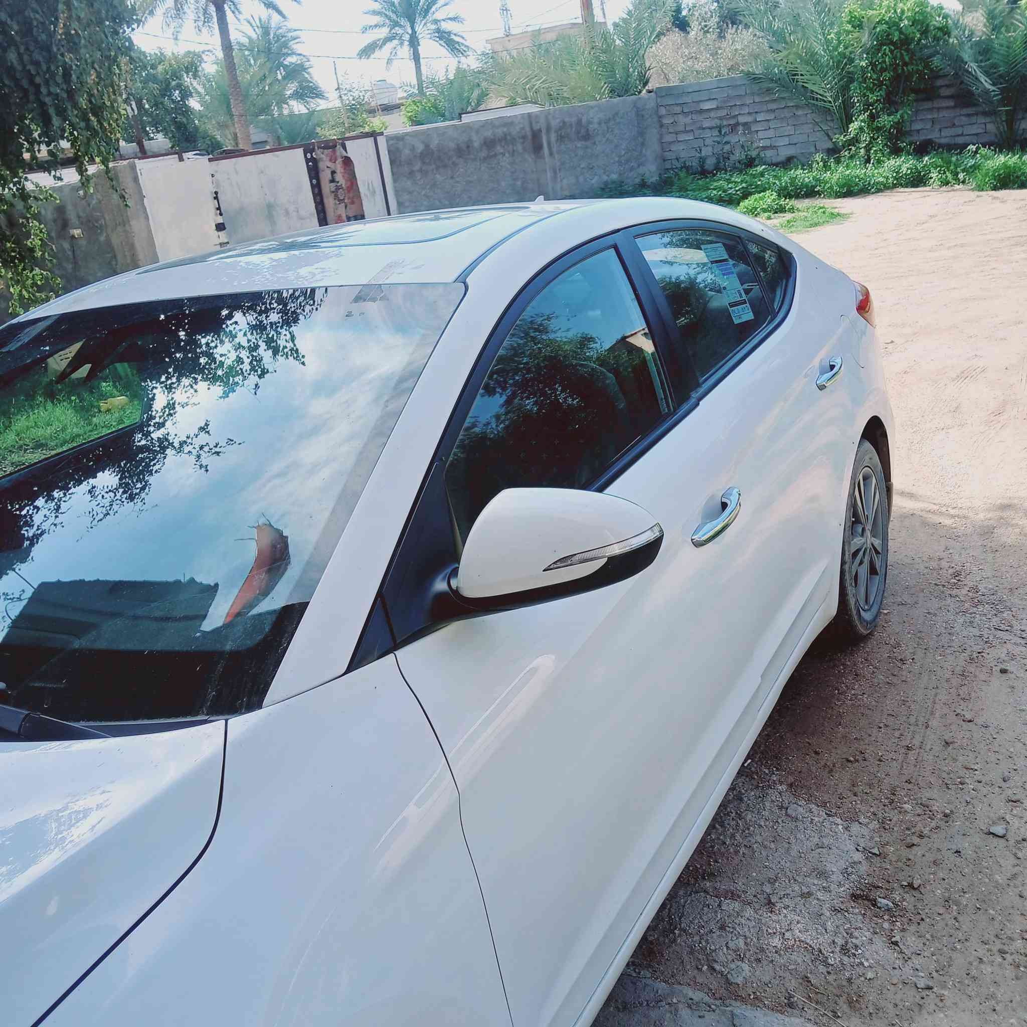 السلام عليكم النترا 2016 شكل17 مكفوله كفاله عامه من صبغ وضربه وشخط وبارد سياره جديده بمعنى ع وضع الشركه فول مواصفات محرك كير ما مفتوحات تبريد صدر أمامي وخلفي كله جديد رقم بغداد الجديد تحويل ثاني يوم مكان السياره بغداد ابو غريب السعر 142 وبيه مجال رقم الهاتف ***********
***********
