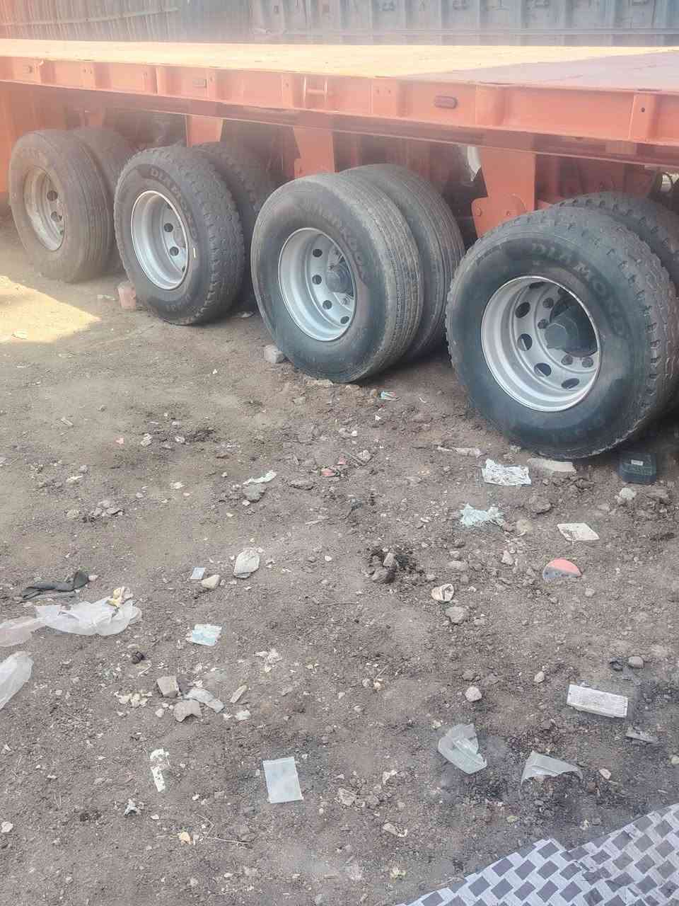 سلام عليكم عربانه البيع حداديه الجرف شاصي ١٤ دناكير ١٤ طول ١٣ ربع استفسار ***********
