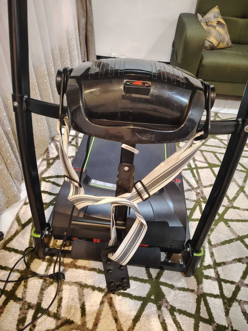 السلام عليكم
جهاز جري جديد استعمال قليل
يتحمل وزن ٢٥٠ كيلو
مع جهاز هزاز لتكسير الشحوم
مع مثبت قدم للبطن
السعر ٣٠٠ الف
مكاني بغداد السيديه
***********
