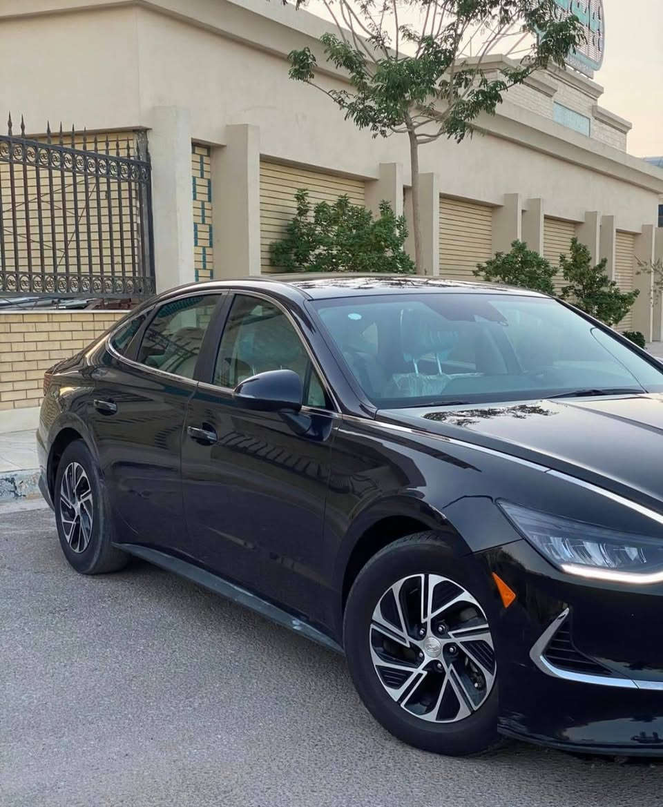 🚘 للبيع هيونداي سوناتا هايبرد 2023 🚘
▪️ الموديل: 2023 ▪️ المحرك: 2000 سي سي هايبرد ▪️ اللون: أسود ▪️ الداخلية: أبيض ▪️ التشغيل: بصمة ▪️ رقم السيارة: كربلاء ▪️ الموقع: كربلاء
🔹 السيارة نظيفة وجاهزة للاستخدام. 🔹 الحادث: جاملغ الورة بي صبغ وا  القبق مال جنطه 
💰 السعر المطلوب: 17,000 دولار (قابل للتفاوض بالمعقول)
📞 للاستفسار والمشاهدة، التواصل على الخاص أو الاتصال. � ***********
