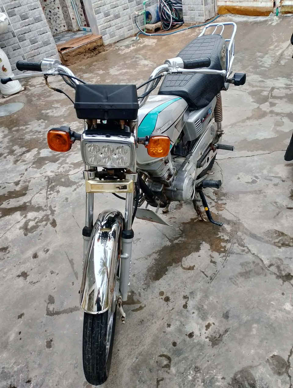 دراجه ارشه لبيع كلك نضيفه مابيه نقص سعر 350 وبيه مجال بسيط  رقمي ***********
