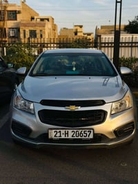 شوفرليت كروز خليجي  مديل 17 محرك 1800 المرغوب  بيها قطعه وحده صبغ فقط ...