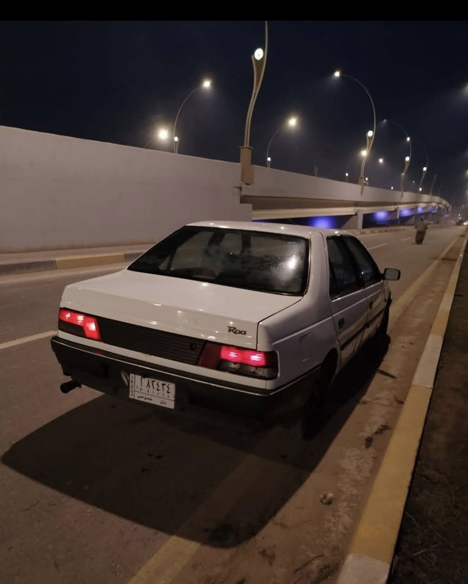 بسم الله الرحمن الرحيم 
بيجو روا 
موديل 2009 
كير ومحرك محور 
ونجي اربعه سلندر 2000 
سياره ناشفه 
رقم بابل تحويل مباشر 
السعر 30 وبيها مجال 
*********** 
ما متواجد على الفيس 
الرقم موجود بي واتساب
