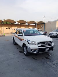 هايلوكس ساز موديل 2025 كفاله عامه للبيع  ماشيه 30 الف بعده مامرقمه تتر...