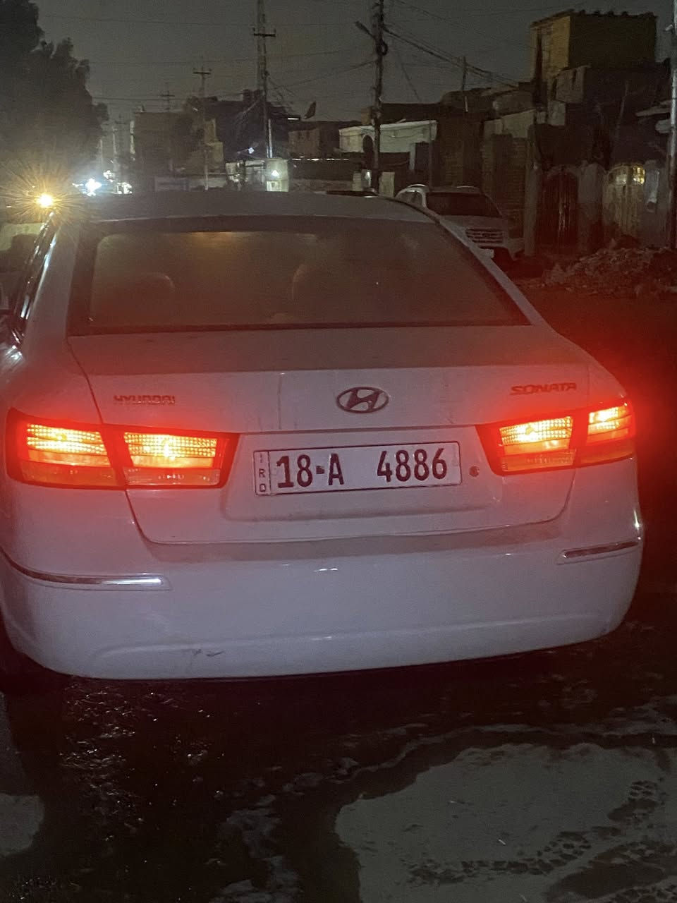 سلام عليكم سوناتا للبيع ٩ خليجي مكينه ٢٠٠٠ دوش كير مكينه مكفول رقم بابل جديد بسمي تحويل ثاني يوم هزه جديده سنويه لل ٣١  رقم مميز 
مكفوله من الحادث بيهه صبغ جاملغ ايمن ونص بنيد بس رش 
طخه مال دراجه  بيهه بارد قليل ينشاف بلعين 
مكاني بغداد مامتواجد عل نت السعر ١١٥ وبيهه مجال 
الهاتف ***********
