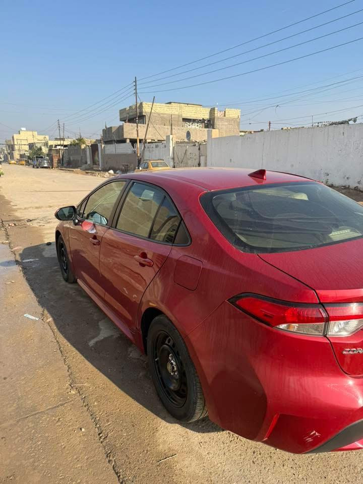 سلام عليكم البيع كورلا موديل 2020
رقم بغداد بسمي 
حادثها بجم بدون دواخل 
مواصفات 

فول تحكم ستيرن 

شاشة + كامرة 

محرك 2000 دوش 

شاشة كبيره 

منضومة زنون 

السعر110وبيه مجال 

مكاني بغداد 

الاتصال ***********
