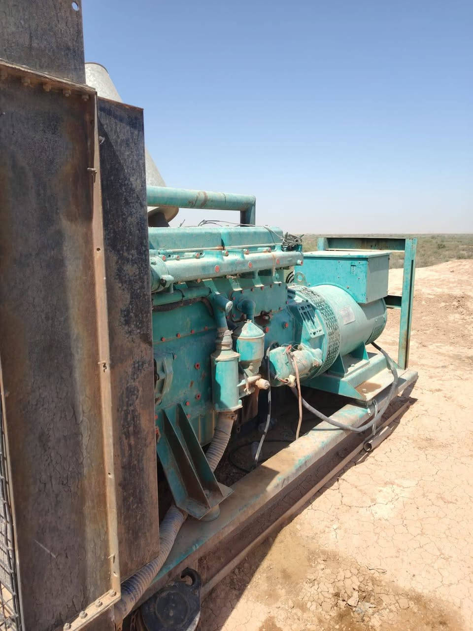 للبيع مولد سكانيه 113 دينموو 300 سعر 70 ورقه او بيه مجال مكان ديالى ناحية العضيم ***********
