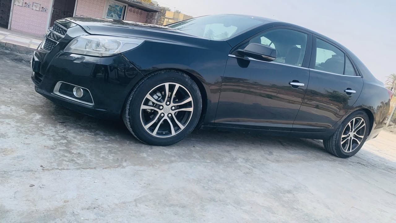 ماليبو 13 خليجي 
مكينه 2400
رقم بغداد بااسمي تحويل مباشر
سياره جاهزه من كل نقص كله شغال 
بيه جاملغ امامي رش بدون فتح وجاملغ خلفي
مكاني بابل
السعر  84 وبي مجال بصيط 
***********
