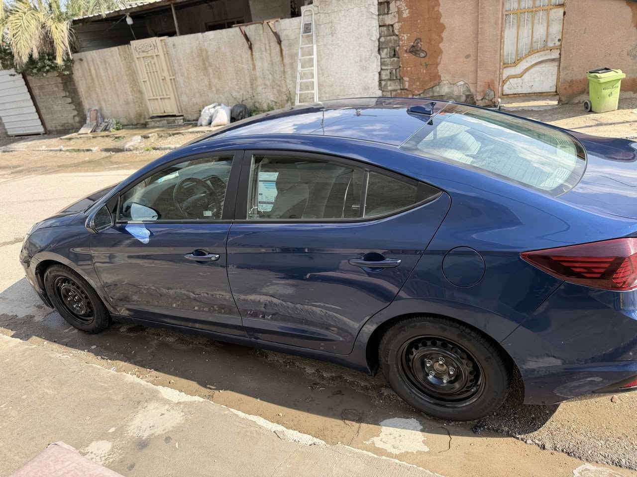 النترا موديل ٢٠٢٠رقم اربيل باسمي
السياره نص فوول 
وموضح كلشي بسونار سياره جهازه ونضيفهه 
مكان السياره بغداد الشعله
سعر ١١٣ وبيه مجال قليل
الرقم/***********
