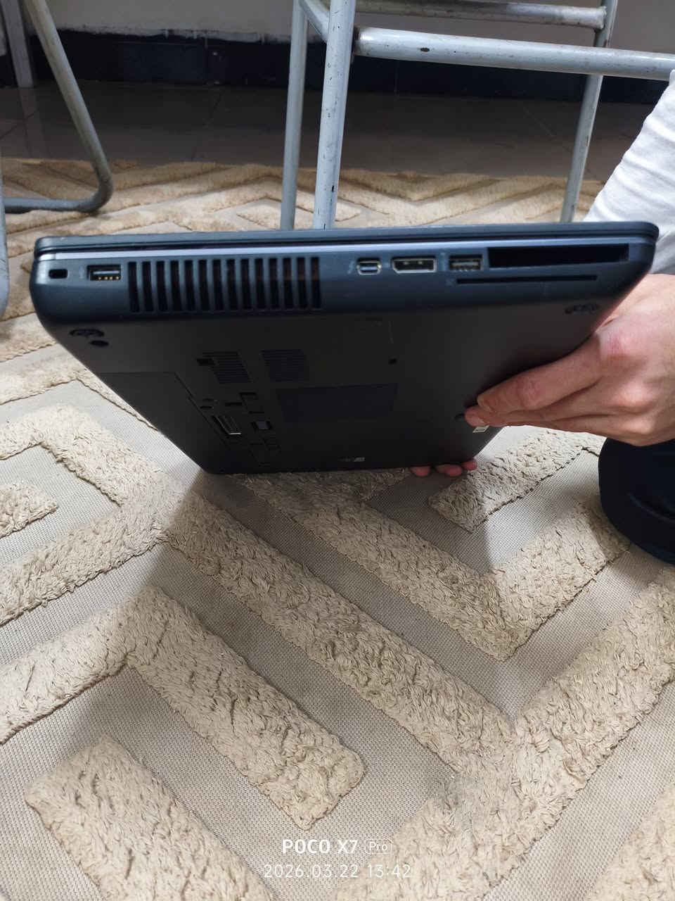 Hp ZBook
Intrl core i7 
Gen 4 
Ram 8 DDR 4 
256 ssd 
الشاشة 15.6 انش 
كرتين شاشة مدمج و منفصل
هارد اقلاع سريع
بصمة اصبع
حقيبة وشاحن 120 watt
وماوس


**إذا كنت صاحب هذا الإعلان وتريد حذفه لأي سبب، رجاءا أرسل رسالة إلى الدعم الفني**