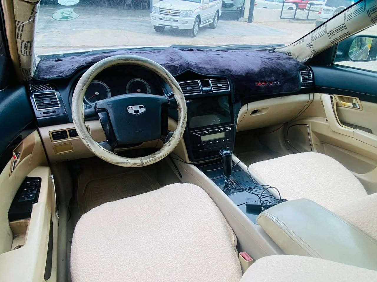 جێلی ئیملیگراند ٢٠١٣
شوێن :کۆیە
ڕەقەم : ***********
سعر ٣٩ گەڵا و مەجال كويسينجاك, أربيل
