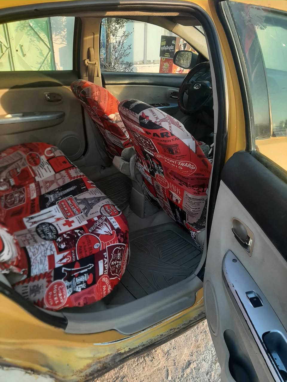 السلام عليكم 
كريت ول فولكس 
السعر 20
مكينه جديده
ولباقي كدام العين 
***********
