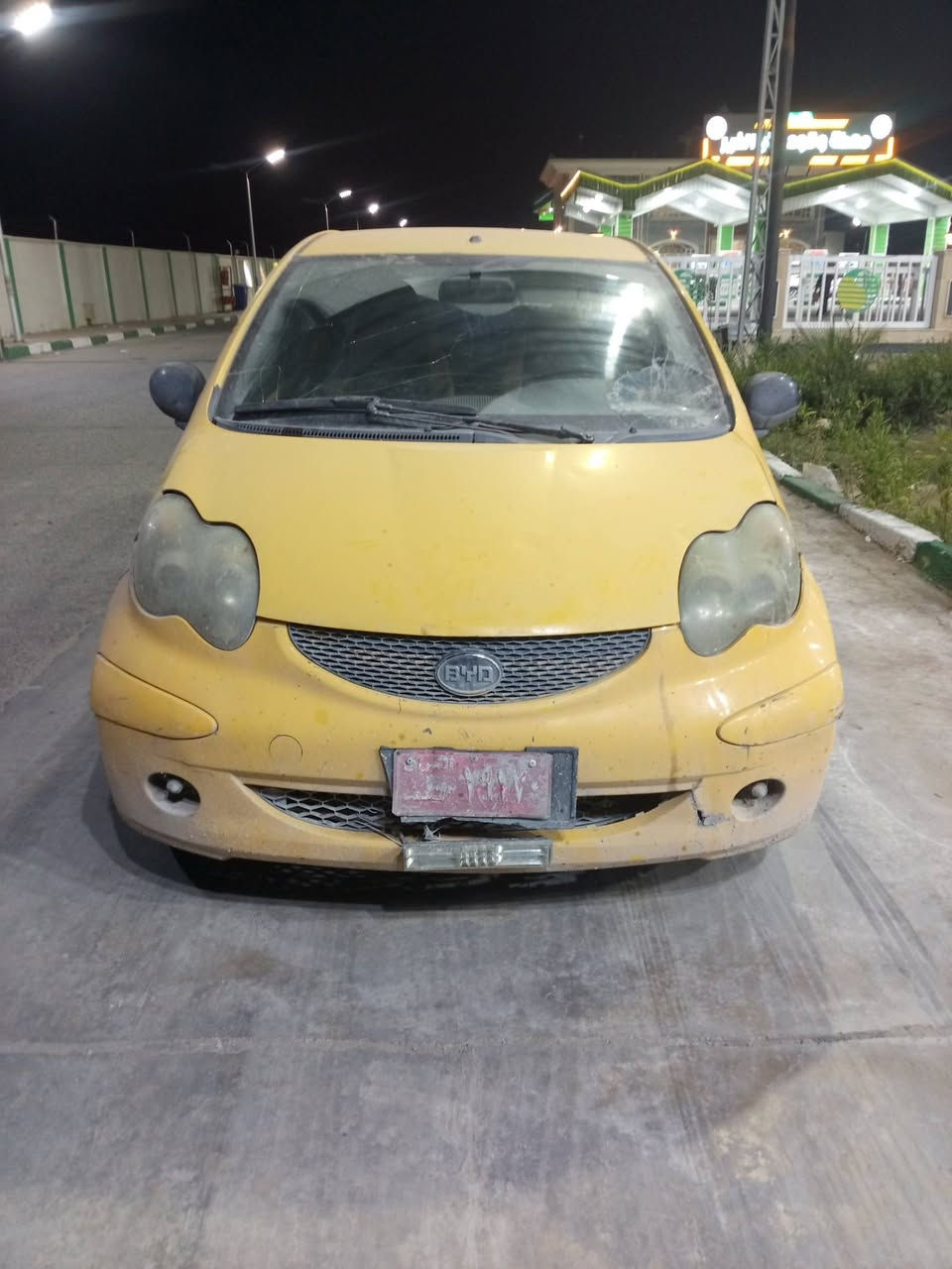 السلام عليكم شباب سياره للبيع بي واي دي صالون موديل 2011 رقم نجف احمر راعيها ما واصله تكفل سرقه وعشائر فقط ماكينه وكير وشواصي مكفولات حداديه جديده تخم تاير جديد دواخل نظيفه كهربائيات كلها شغاله سياره جاهزه حلو نظيفه خير من الله السعر 11 ورقه بيها مجال للطيبين مكاني بابل الحله ما متواجد على الفيس هذا رقمي الاستفسار انتصل وتدلل ***********
