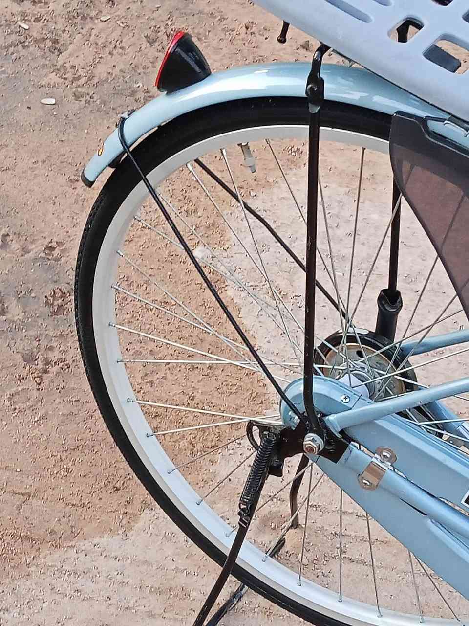 سلام عليكم بايسكل للبيع حجم 26جديد قبل 3ايام من اخذته لون رصاصي مديل 19السعر 145وبي مجال للطيبن مكان كوفه علوه الفحل الاستفسار على هاذا الرقم‏‪0789 352 2014‬‏
