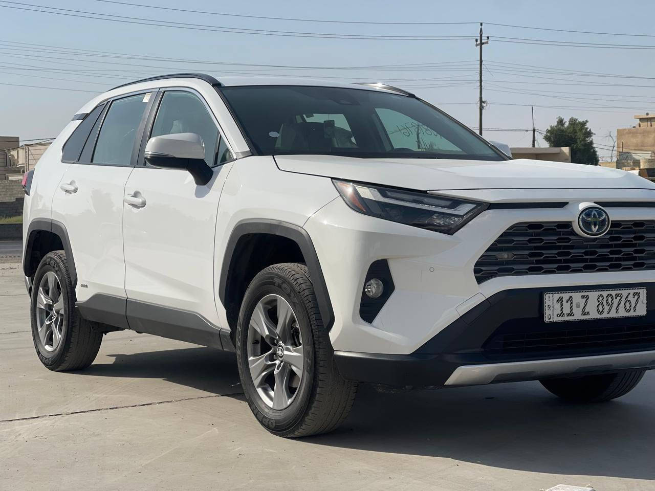 السلام عليكم
راف فور 2024 هايبرد وارد امريكي 
مرقم بغداد بسمي 
الضرر كما موضح بل صور 
مواصفات XLE 
نص فول 
بصمه 
شاشه كبيره 
شاشه دجتل
رادارات امامي + خلفي 
تحديد مسار 
ماشية 30 الف
كراسي كهرباء 
بعد مواصفات معروفة 
العنوان بغداد 
رقم الهاتف ***********
