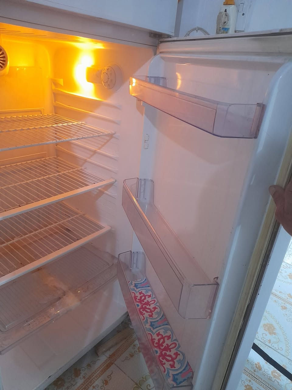 ثلاجه حجم كبير للبيع نضيفه كلش


**إذا كنت صاحب هذا الإعلان وتريد حذفه لأي سبب، رجاءا أرسل رسالة إلى الدعم الفني**