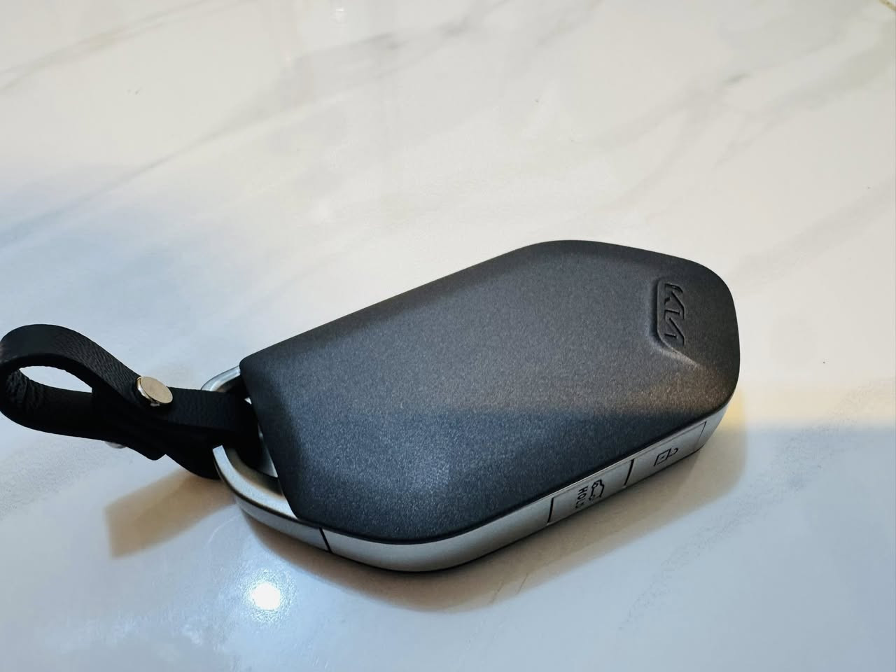 سلام عليكم
بصمه مال كيا سورنتو للبيع اصليه وكاله 
ترهم من موديل 24ال 26 
السعر 125الف وبيه مجال 
كوت /***********
