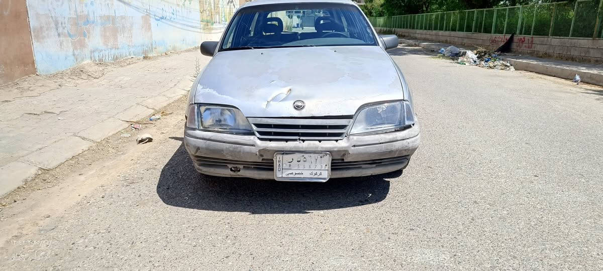 اوميكا موديل ١٩٨٩سنوية خضره بدون بطاقه بانزين مثل ماتشوفون بالصوره كير محرك شرط مابي عيب شرط التحويل من صاحبة الشرعي محرك ٦ سلندر اتصال علا الرقم ***********اني مكلف بالنشر
