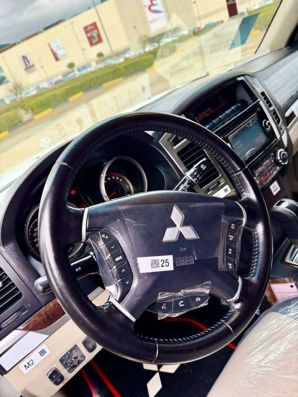 ميتسوبيشي باجيرو حبتور ياباني اصلي حجم مكينة 3500 V6 موديل 2017 المسافة المقطوعة 61 الف كم بشرط فحص سيرفز كامل بالشركة السيارة كفالة عامة بدون صبغ تعديل حوادث كفالة
جديدة كلش نظافة 100%
 قطعة نادرة
رقم سليمانية جديد هزه براد لوحات كلها جديدة
موقع السيارة السليمانية

🛑 السعر سوي تعليق يصل مباشرة 🤖 

المواصفات
لد امامي
كلوب ضباب
حساس خلفي
كامرة
7 راكب
صاجات
دبل اكسل 4X4
تحكمات سترين
ثلاجة
نظام مانع انزلاق
لايت عدسة
شاشة
منفذ طاقة 220 واط
مريات كهربائية
مريات اتو قلابة
مريات ترحيب
تبريد منفصل
تبريد مركزي
شاشة نظام
دشبول ليزري
مراية عاكسة
ستم نيكل كامل بلادي ذهبي
لايت كهربائية
لايت زنون عالي ناصي
بلوجكتر LED
اغراض الشركة سبير كتلوك كلها موجودة

رقم صاحب السيارة ***********
