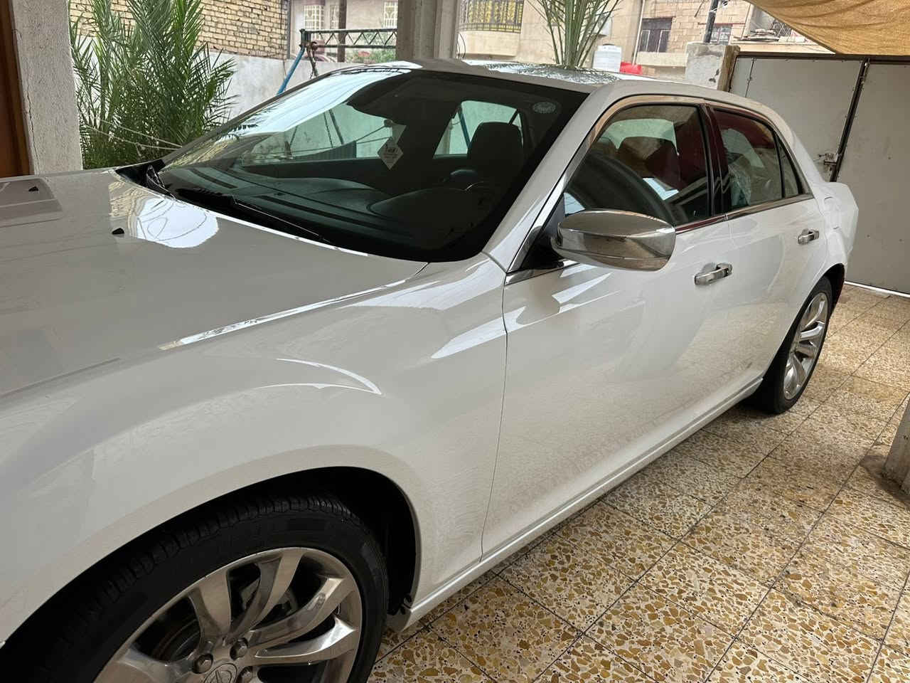 كرايسلر أوباما 2019 (C) فول فول المواصفات
المواصفات:

وارد كندي كلين تايتل

مكفولة كفالة عامة

بانوراما

كوشينات بخاصية خزن الميموري

كوشينات تدفئة وتبريد

ستيرن كهربائي مع تدفئة

كوشينات ورة تدفئة

سماعة أصلية RPain

ويل قياس 20 بلادي + تايرات جديدة

السيارة بدون صبغ، بدون تبديل، بارد خفيف فقط

شرط الفحص والسونار موجود

كير / مكينة / صدر مكفولة بالكامل

ماشية فقط 76

سنوية جديدة + فحص + رقم جديد
كرايسلر أوباما 2019 (C) فول فول المواصفات

المواصفات:

وارد كندي كلين تايتل

مكفولة كفالة عامة

بانوراما

كوشينات بخاصية خزن الميموري

كوشينات تدفئة وتبريد

ستيرن كهربائي مع تدفئة

كوشينات ورة تدفئة

سماعة أصلية RPain

ويل قياس 20 بلادي + تايرات جديدة، 

شرط الفحص والسونار موجودد

كير / مكينة / صدر مكفولة بالكامل

ماشية فقط 76
بغداد‭ 0771 545 5195
