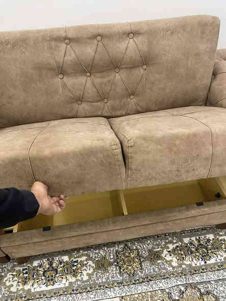 دیوان تورکی للبیع یسیر سیسم 7مترسعر330الف عنوان کرکوک بارودخانە
***********
