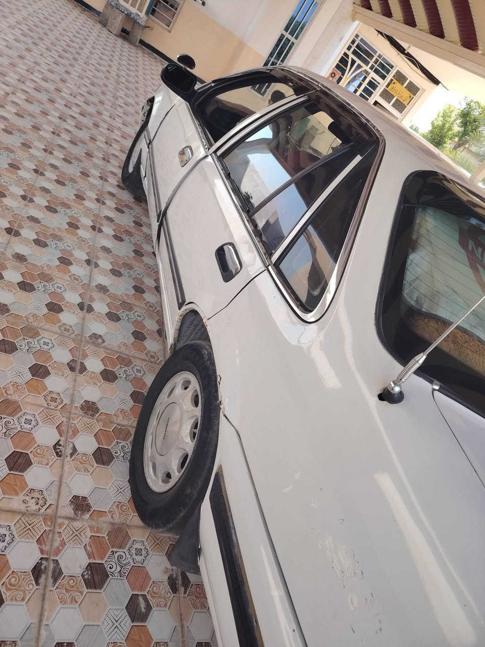 ابرنس موديل ٩٥ رقم ديالى كير اوتماتيك مكينه ٢٠٠٠ مفتوح مشط جديد صدر جديد اكسل وكاردن جدد ونوازل اكسنت جدد 
السعر ٢٨ وبيهه مجال قليل ديالى كنعان
*********** ***********
