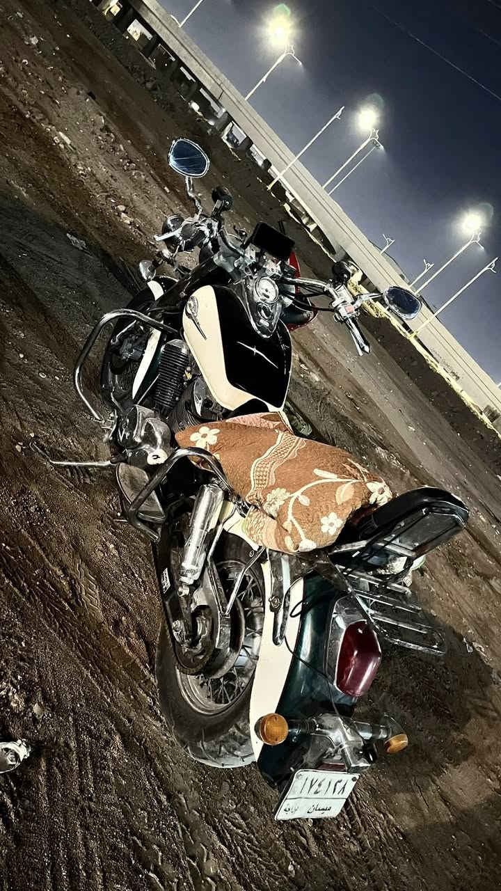 السلام عليكم احبائي الحلال للبيع هوندا شادو 400 الدراجة كارتون ماشيه ٤٧ كفالة عامة وما عايزها شي رقم ميسان سنوية ل٢٠٢٧ مكانها ميسان العماره تريد تجي للعمارة وترجع بيها ترايك لزاخو سياقة تريد توصيل ماكو اشكال الاضافات شاشة كاربلاي مع كامرات امامي خلفي مع منظومة زنون وبلوجكتر نهار شرط اخوان السعر ٢٥ وبيها مجال بسيط وبخدمتكم خاص او واتساب ***********
