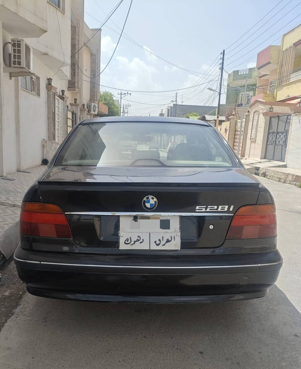 السلام عليكم للبيع او مراوس
بي ام صقر 2000 e39 دبل فانوس 528 أصل وفصل
 كير مكينه شرط ترايك للبصره
مواصفات:
-تبريد ثلج +تدفئة كشنات
-شاشة وكامرة خلفية
-لايت زنون
-جام اوتو
- ويل صقر اصلي
- كير 3 انضمة قياده شغاله 
- تخم تاير باتري جديد
رقم دهوك الماني مو بطانيه شرط التحويل والوكاله 
مكان السياره موصل الايسر . للاستفسار الخاص مفتوح


**إذا كنت صاحب هذا الإعلان وتريد حذفه لأي سبب، رجاءا أرسل رسالة إلى الدعم الفني**