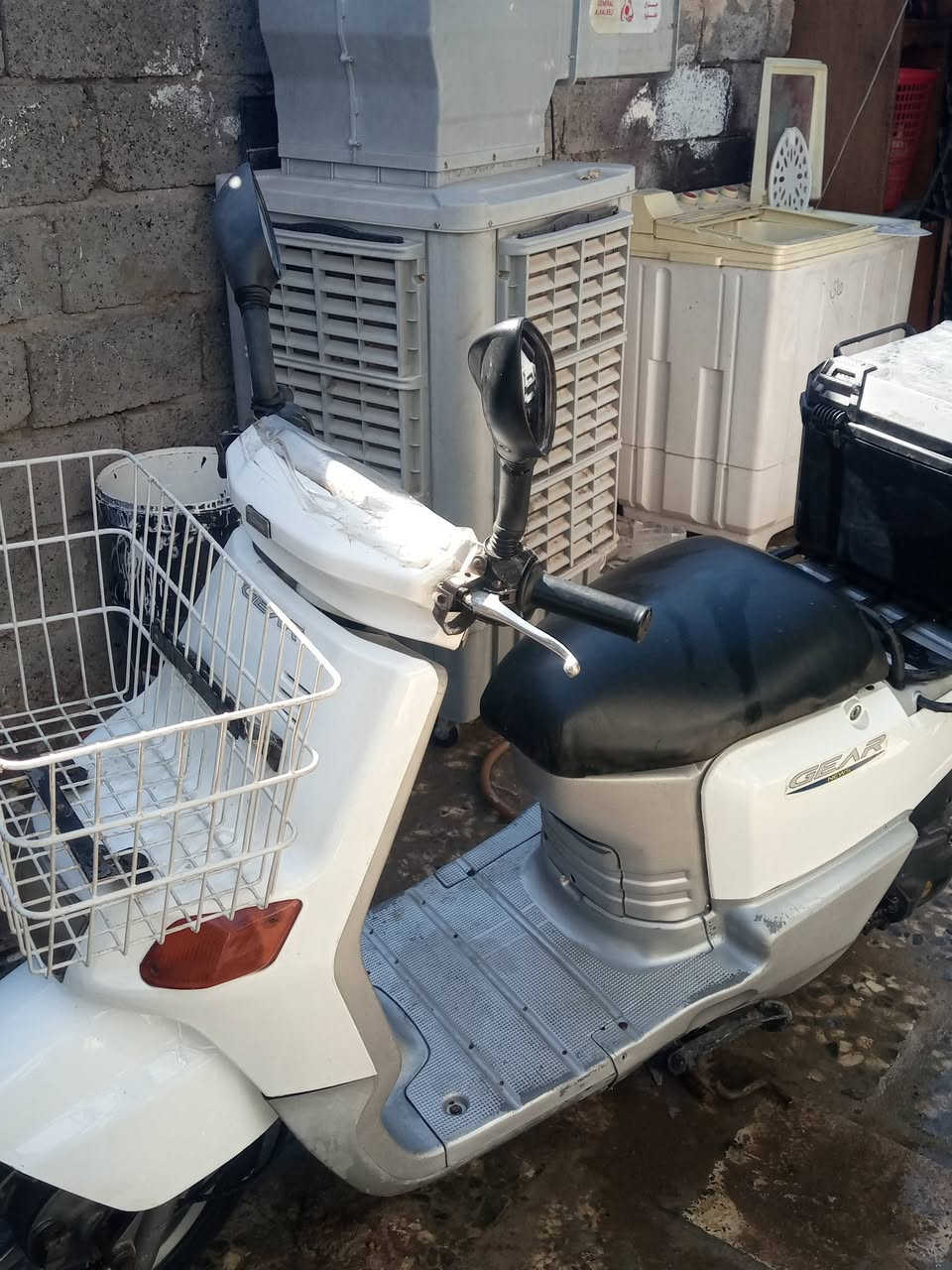 السلام عليكم 
دراجه (للبيع)
دراجة بيكم 
السعر 400 ألف وبيها مجال
الاتصال . ***********
