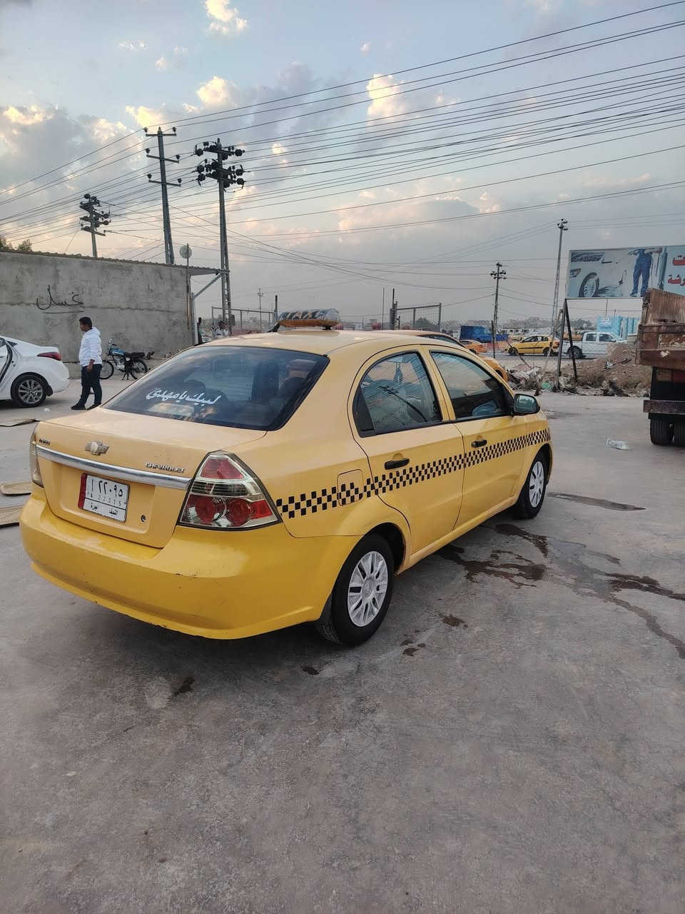 اعيد النشر بسبب الوعود الكاذبه
 سلام عليكم افيو موديل 9 خليجي للبيع مكينه وكير عادي تبريد شرط حداديه جديده مكان الدوانيه قضاء الحمزه الشرقي السعر ٥٢ وبيها مجال بسيط سنوار موجود تأكد وخابره ابو ٤٥ اترجاك لا تخابر لان الله شاهد عابرتك ***********
