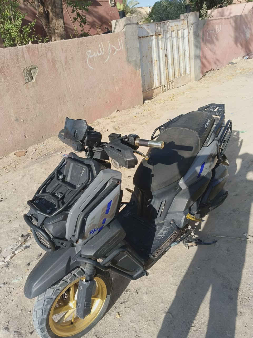 اباتجي موديل 2025 بانزين مكفوله ممفتوح برغي بيها للبيع مكان حله الثوره السعر مليون وبيها مجال واتساب ***********
