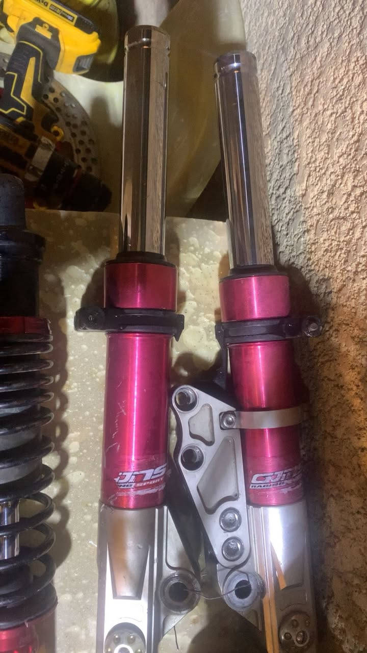 غراض رمبه سكنس
صدر امامي كامل جيمس كرزي 
دبل خلفي كرزي 
فلنجات ثنين كرزي 
زوج كلجات مطابق امامي wf خلفي Mt 

كلشي ع شغل وعلى شد غراض رمبه 
مكاني بغداد واكو توصيل ***********@إشارة
