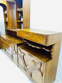 غرفة نوم • طارمية • بها مجال