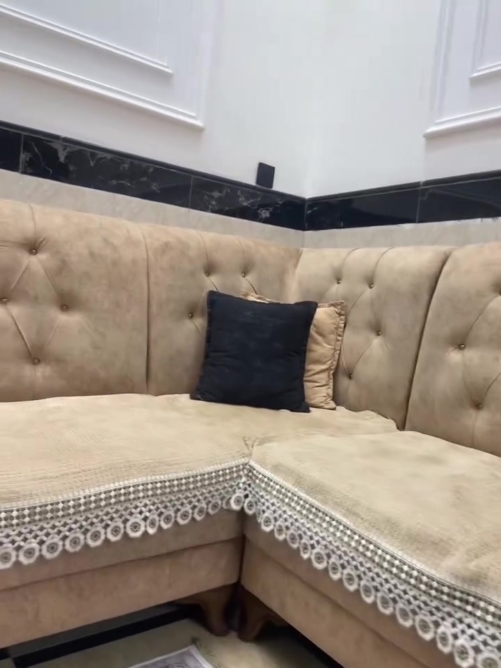 سلام علكم تخم البيع نضيف ١٢مقعد درجه اوله الرقم ***********
