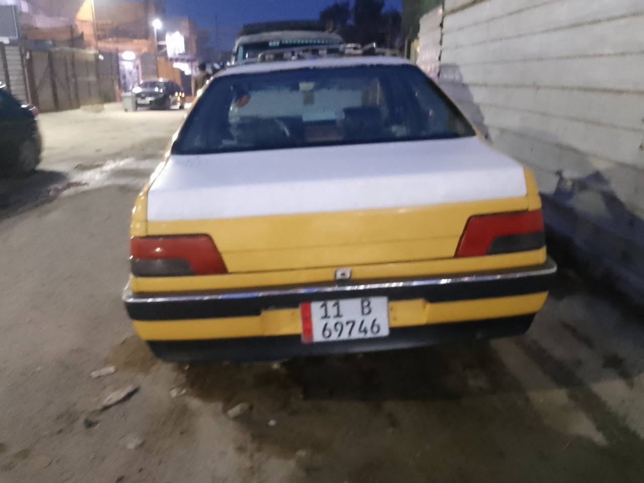 عليكم
بيجو موديل 2012✅ 
رقم انكليزي دولي تحويل مباشر✅
سياره مصفره هيئه وغࢪامات ✅
مكينه كير خير من الله سياره جاهزه✅
شوفت عينك السياره جاهزه من كلشي كبل للشارع ✅
مكان السياره بغداد الكماليه ✅ 
السعر{30} ✅
بيها مجال بصيط للتصال (***********)ما متواجد علفيس
