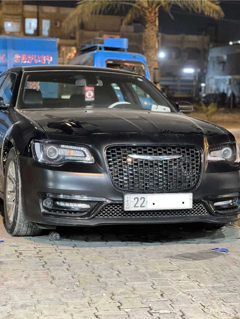 السلام عليكم 
كرايسلر (اوباما)
 2019
رقم أربيل بأسمي
3600محرك 
تو ويل 
ويل مكسيكي
حادثها جاملغ امامي صفحة السايق بي بارد 
وباب السايق بي تقسيم(نفس القطع بدون تبديل)
سعر :225$وبيها مجال 
عنوان بغداد 
***********
