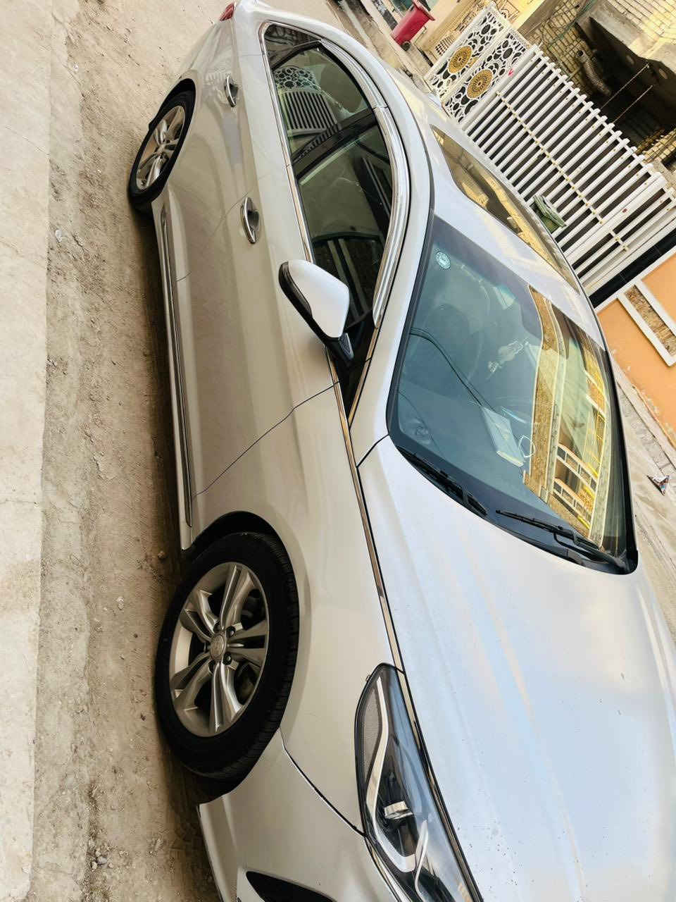 السلام عليكم
هونداي سوناتا ٢٠١٨

وارد امريكي

حادثها جاملغ ايسر وبنيد بدون ايرباك بدوون ايرباك

رقم اربيل ب اسمنا

 

 سبورت

ثلاث انضمة قياده

محرك٢٤٠٠ سيسي GDI

شاشه 

فتحة سقف 

بصمه

ستيرن D

شفتات 

رادار جانبي خلفي 

ويل ١٧ كروم 

يدات كروم

كشنات جلد 

تدفئة كشنات 

السياره نضيفه كلشش ومال جناي.  

السعر     140$.  وبيها مجال ان شاءالله

العنوان الدوره 

للاستفسار  

***********
