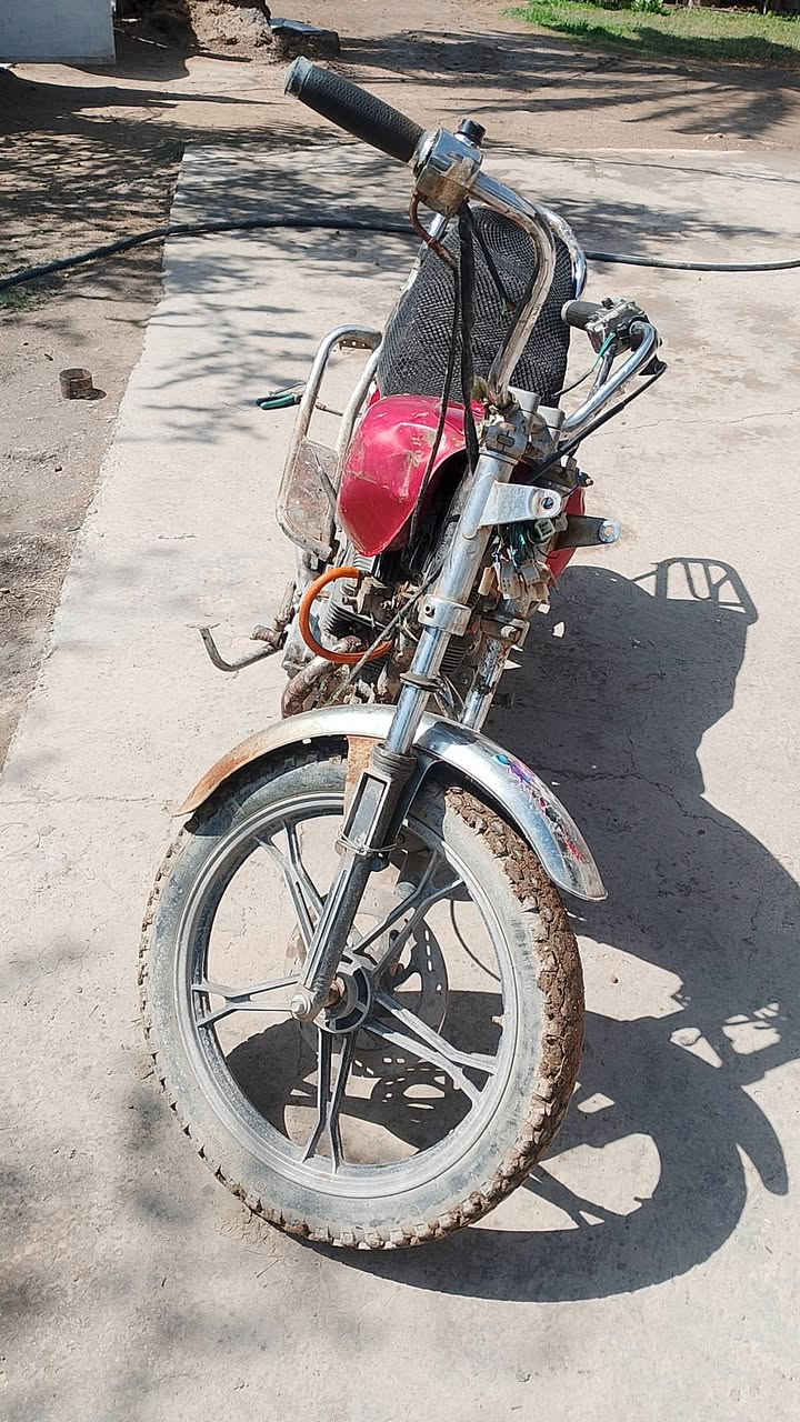 سلام عليكم دراجه جونده البيع كلك شغله سعر 175 وبيه مجال ‏‪0785 945 6092‬‏
