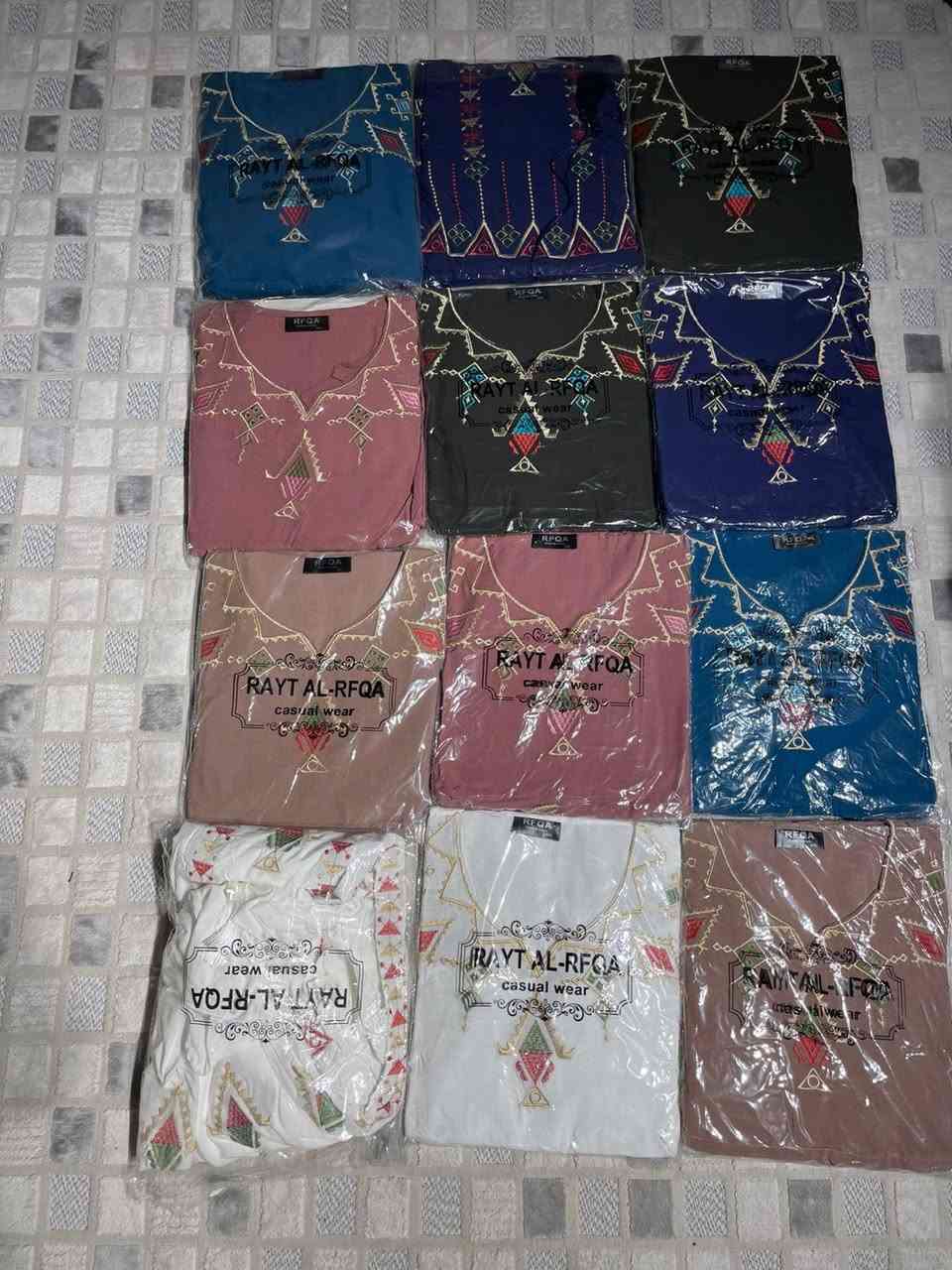 شلعة جوة السوك 🚨🚨
دشاديش كشمير درزن و نص
دشاديش فانيلة زبدة 16 قطعة 
درزن بجامة كشمير 
44 قطعة ايروبين 
للبيع شلع 400 الف 

الجادرية 
***********
