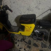 دراجه R9 جديده بعدها كلشي بيها شغال عوزها بس بطاريات نقص بطارياتها احت...
