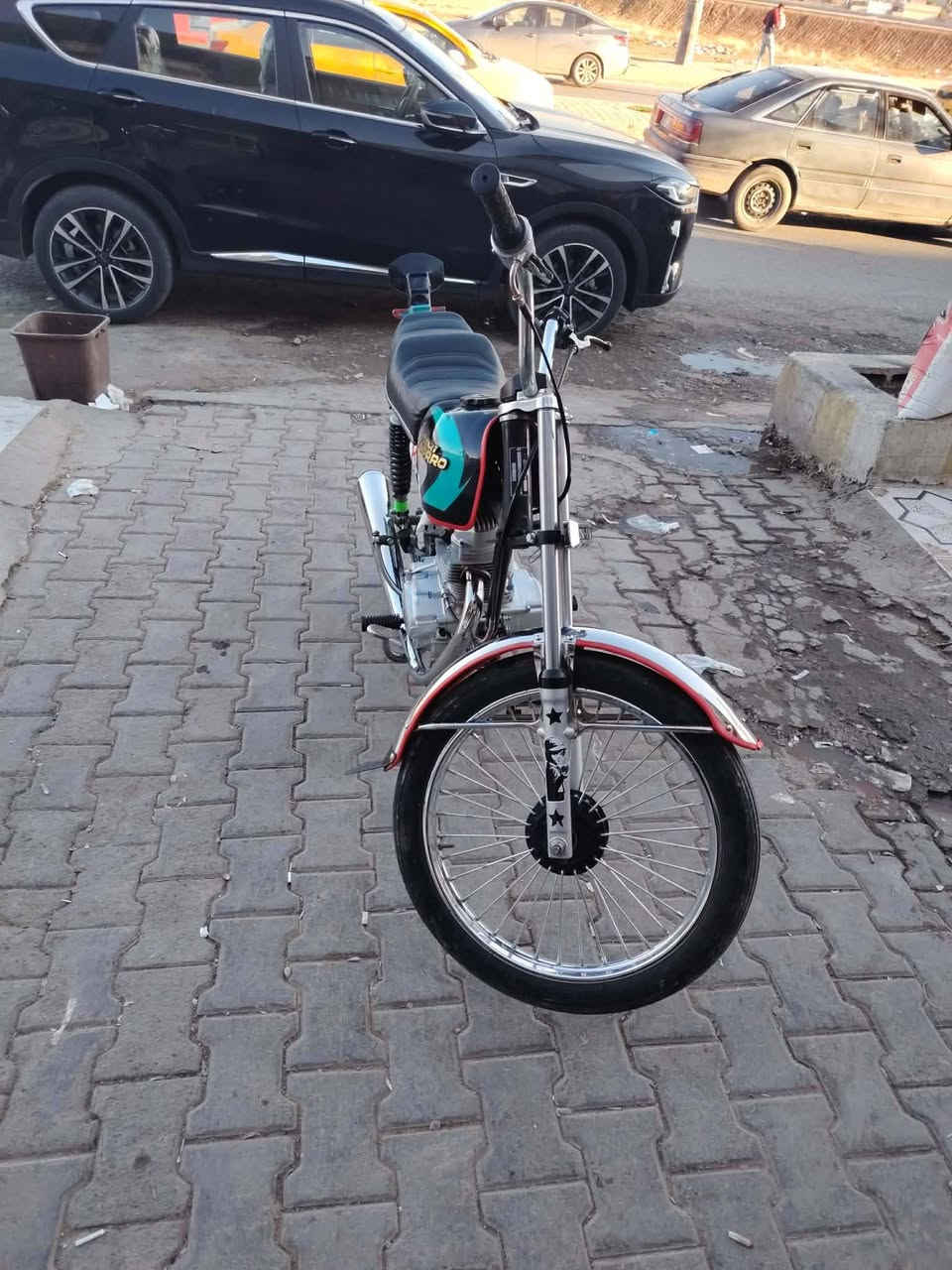 السلام عليكم شباب دراجه رابيدو موديل 25كلش حلو شاصي رفيع مكان كركوك حي النداء الي حب خاص او نتصال ***********
