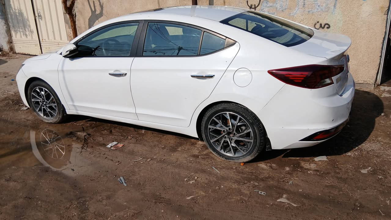 سلام عليكم النترا خليجي ١٩ بسمي فول رقم سليمانيه سعر ١٥٥ اوبيهه مجال عنوان كربلاء قرب مستشفى الكفيل التصال ***********
