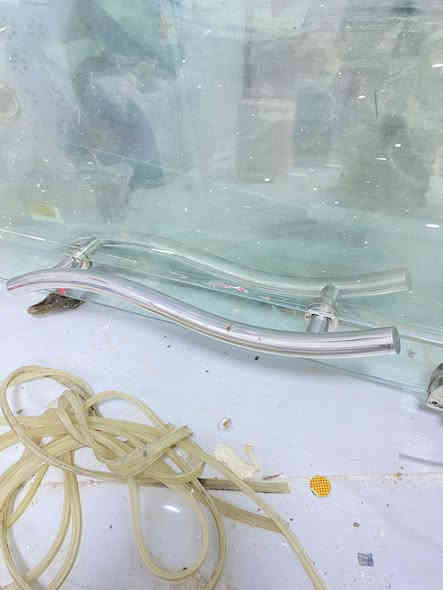 للبيع تصفية  محلات بيبان العدد 3 سلايت كلش نظيفات + جام +باب جام تفاصيل اكثر اتصل ***********  القرنه
