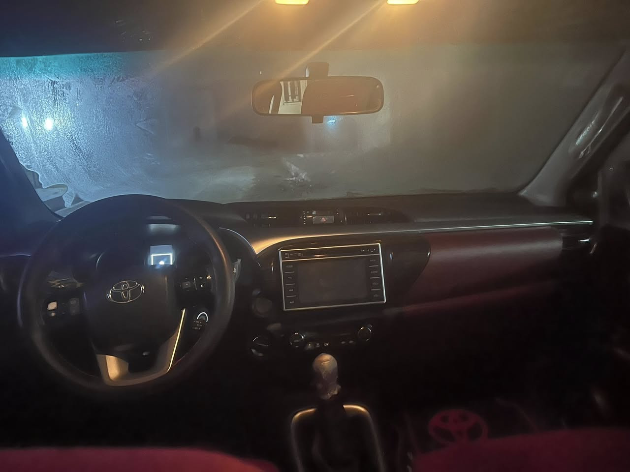 سلام عليكم بيك أب تويوتا هايلوكس 2020  كير عادي رقم دهوك فورويل 4x4 مكفول من الضرر والصبغ كفاله سياره جديده وحلوه مكان موصل السعر 265 بيها مجال للشراي
***********
