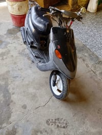 دراجة للبيع شغالة نكره السعر 150 وبيها مجال 07718697923