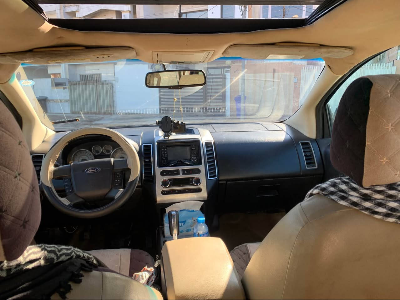 فؤرت ئيدج مؤديل 2008 فول فول مواسفات ٣ پةلةي زؤر بجوكي بؤياخة بي ليدران گيرو مةكينة بةشةرت ژينگةو سةنةوي نوة  بةناوي خؤمة سيارةكة هةموو گياني بةشةرت سحري 93 وةرةقة و مةجال ناونيشان هةولير ژمارة مؤبايل ***********  فايبةر  و وةتسئاب لةسةرة سنجار, نينوى
