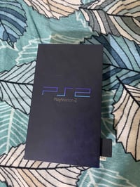 بلي 2 فول نظافه شد والعب كامل الملحقات نقص بس يده سعر 40 ألف  07744987...