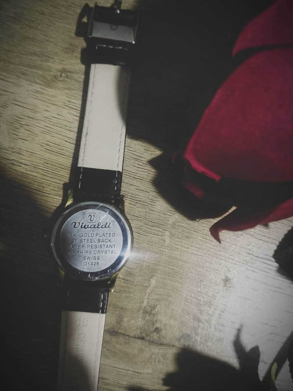ساعا vivaldi sapphire swiss  45 الف


**إذا كنت صاحب هذا الإعلان وتريد حذفه لأي سبب، رجاءا أرسل رسالة إلى الدعم الفني**