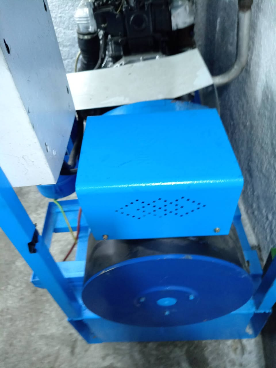 مولدة كيا للبيع ٣٠ كيفي نظيفه جدا سيت بلادي للبيع بغداد ***********
